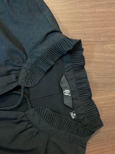 Cute Black Top From Fig