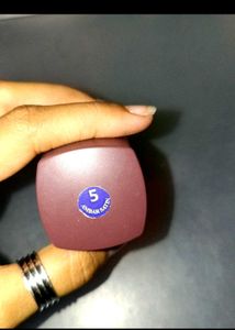 Ambar Satin Finesse Foundation😁