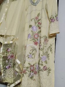 Floral Embroidered Salwar Kameez