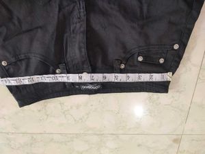 shorts waist 28