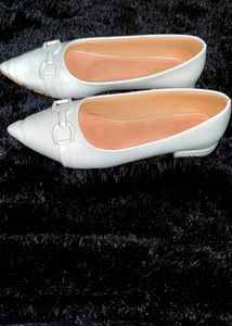 🌸Elegant White Pointed Toe Flats🌸