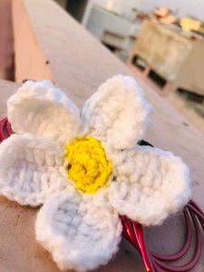 Crochet Daisy Hair Tie