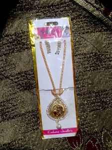 chain neckles