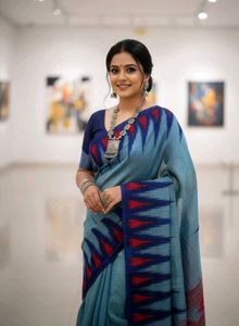 Blue Silk Saree With Attached Unsteched Blouse