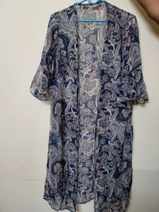 Shrug Printed NWOT