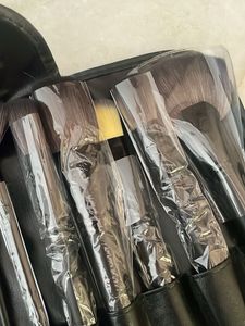 Brand New 34 Makeup Brush Complete Set