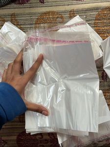 Transparent packing material