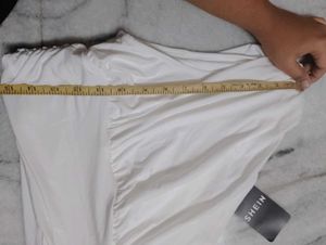 Chic One-Shoulder Crop Top