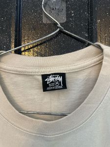 🔥 Rare Stussy Tee – Beige | Size M | Streetwear S