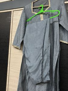 Elegant Grey Kurta with Gold Accents
