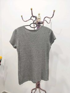 Guess Gray Tee