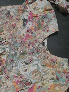 Elegant Floral Kurta Set(( Naira cut suit set ☺️