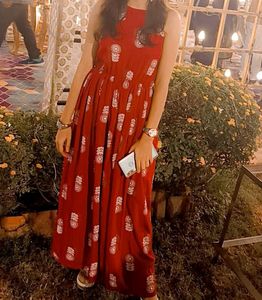 Beautiful Sleeveless Gown Full Length