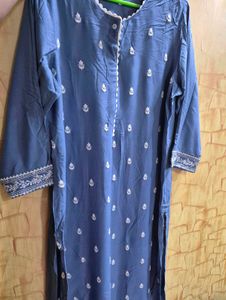 Elegant Blue Embroidered Kurta