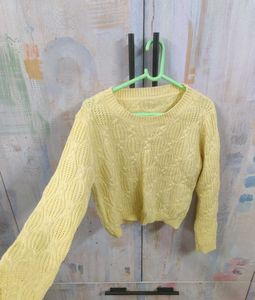 Crop Yellow 💛 Sweater