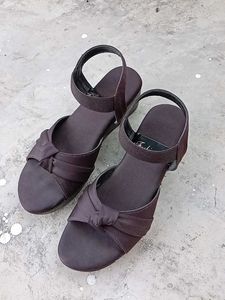 Cute Brown Sandals