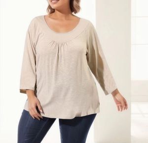 Old Navy Cream Long Sleeve Top