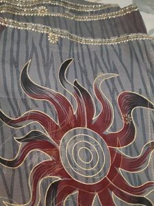 i am selling red ♥️ gray 🩶 colour saree