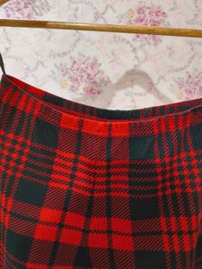 Shein Red And Black Checks Leggings