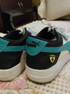 Puma Sneakers