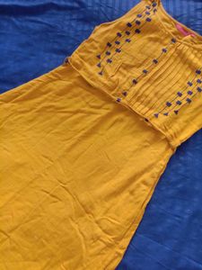Dress / Kurta For Women (30-34)