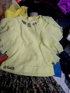 Cute Yellow Top &amp; Floral Skirt Set