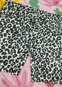 Beautiful Print Shorts