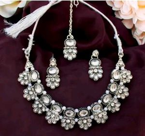 Elegant Silver-Tone Necklace Set