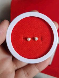 Pearl Stud Earrings Gold