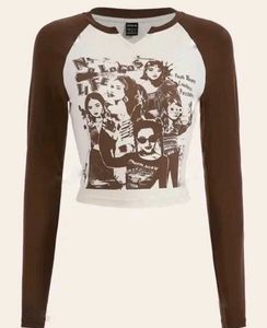 Grafic Printed Long Sleeve Crop Top