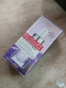 L'Oreal Revitalift Hyaluronic Acid Serum