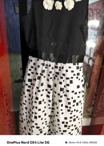 Beautiful Kurti With Flower Work