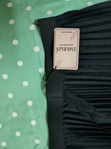 Black Long  Pleated Skirt