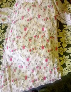 Floral Pleated Top