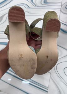 Gold Heels never used new