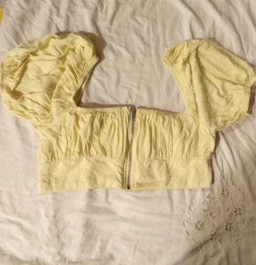 Beautiful Imported Top With Puff Sleeves