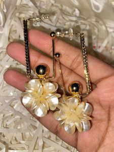 🤍✨ Pearl Dahlia Earrings - Rare Gems Jewellery ✨