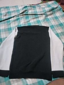 CASUAL WEAR