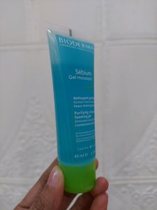 Facewash For Oily Skin