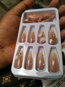 Elegant Floral False Nail Set