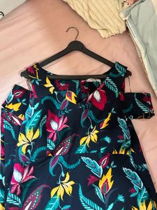 splash Floral Print Cold Shoulder Dress