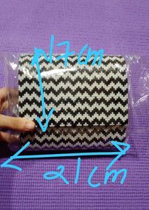 Houndstooth Party Clutch with Sling Chain
