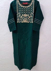 Varanga Green & Silver Toned Yoke Design Straight