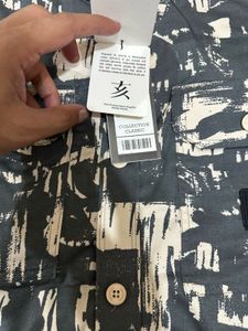 Pattern Shirt L Size