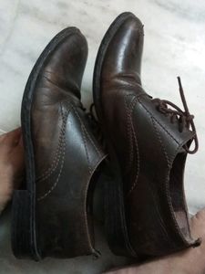 100% Leather Shoes