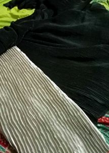 Pleated Saree - Silver &amp; Black
