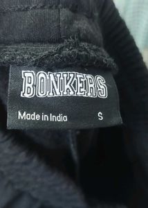 Black &#39;B&#39; Logo Sweatpants - Casual Comfort