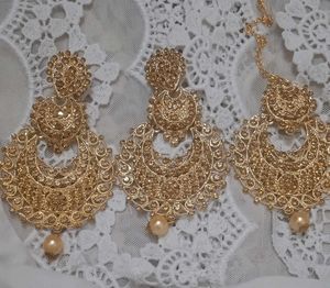 Gold Tone Indian Jewelry Set