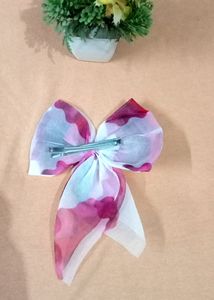 Printed Bow hair clips for women and girls (Multicolour)Printed Bow hair clips for women and girls.