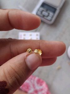 Beautiful New Flower 🌼 Desine Studs